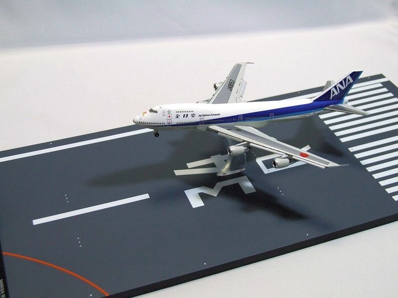 Airplane Diecast Model