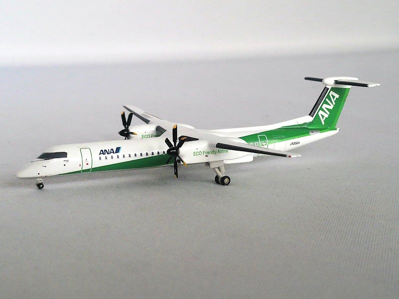 ANA DHC-8-300 モデル 1:200 1/200 DHC-8-300 ANA ありがとう