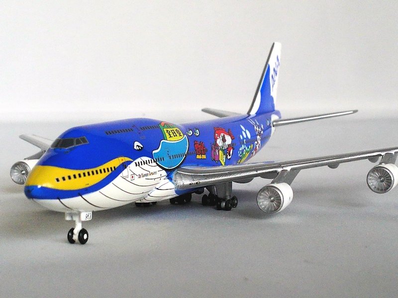 【激レア新品】マリンジャンボ 特別デザインモデル 1/200 JA8963 1/200 B747-400 ANA マリンジャンボ JA8963 [NH20123] 全日空商事/中古